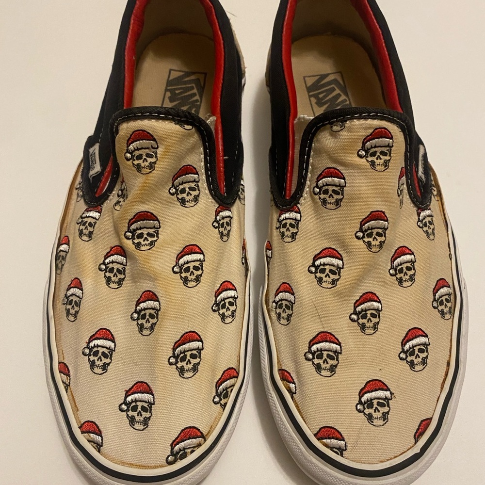 Vans Santa Skull Slip-On Shoes - Black and Cream